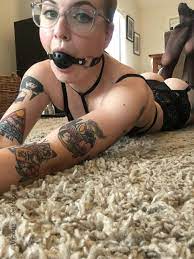 Breathable ball gag Porn Pic - EPORNER