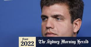 Backed by Warren Buffett, they became billionaires by 40 before it all went  wrong