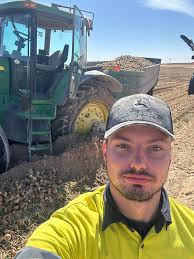 Looking for work 🚧👩‍🌾 Hello everyone! My name is Pascal. I am a 28yo  German backpacker and currently