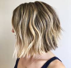 See the best women's hairstyles and haircuts for 2021. How To Tell If The A Line Lob Is Right For You