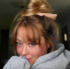 Before the Silas Burke House became the SUNRISE AT SILAS BURKE HOUSE, there  was a stunning oak. As I suspect many others feel the same, I wish they had  left that magnificent