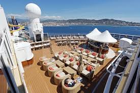 Named the best overall cruise ship in 2011 and 2012, and a $55 million revitalization end of 2015 #norwegianepic is an exciting ship. Die Norwegian Epic Von Norwegian Cruise Line Ein Kreuzfahrtschiff Spaltet Die Meinungen