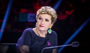 Bolognese di nascita con origini metà comasche e metà lucchesi, mara è oramai una milanese 'doc'. Mara Maionchi Eta Marito Figlie Famiglia Italia S Got Talent 2021 The Italian Times