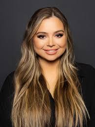 Emily Glasser's Instagram, Twitter & Facebook