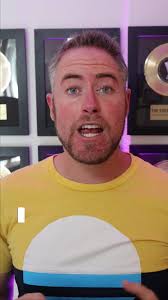 Handling Negative Feedback Like a Pro! As a musician, we all face criticism  at some point. 🎶📢 I'm Jared Judge, an electric violinist, and I've  received my fair share of negative feedback. 🙅♂️ Here's ...