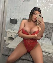 I bet you have never met anyone slut as me -Feltham from Hounslow -  Shemale.UK