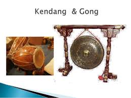 Ini adalah bentuk alat musik tradisional khas sunda, jawa barat yang bisa dibilang paling simpel dan sederhana. Musik Tradisional Jawa Barat