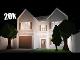 This small family bloxburg house has a homey feel to it, it is more traditional and has a distinct masculine appeal with the darker woods and brown tones. Bloxburg Cheap Family House House Build Youtube