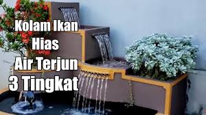 Air mancur, air terjun, water wall tak hanya sekedar aksesoris kolam, tetapi berfungsi sebagai oksigenerator kolam yang berarti memberikan oksigen ke dalam air kolam. Membuat Kolam Ikan Hias Air Terjun 3 Tingkat Youtube