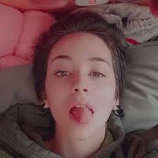 Aurora Lloyd (AuroraL_777)