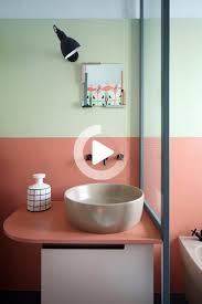 Couleur De L Annee Pantone 2019 Living Coral En 2020 Petit Lavabo Salle De Bain Rose Salle De Bain