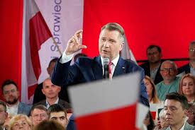 Zapytał Czarnka o kryzys mieszkaniowy. "Nie czekajcie, zakładajcie rodziny"