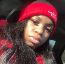 Each Simmer pot kit includes: Dried Lemons, Dried Oranges, dried Lavender,  Cinnamon sticks, cloves, and dried Eucalyptus Leaves. $10/each handmade &  homemade. Order Four (4) or more for free delivery.