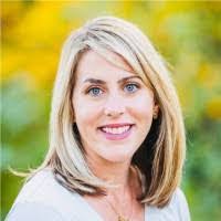 Ginger Hinton's Instagram, Twitter & Facebook