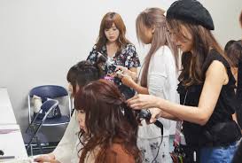 活躍実績ヘアセットヘアメイクを学ぶなら日本ヘアセットスクール