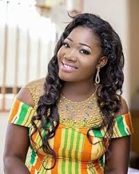 Voir plus d'idées sur le thème mode africaine robe, mode africaine femme, mode africaine. 77 Idees De Modeles Ghaneens Ghaneen Mode Africaine Tenue Africaine