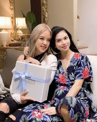33, born 9 january 1988. Amboi Lahir Je Dapat Hermes Rezeki Anak Anzalna Dapat Hadiah Mewah Sempena Kelahiran Gosip Tempatan Gosip Forum Cari Infonet