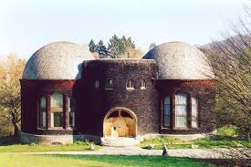 Über ihren besuch freuen wir uns, vielleicht bei einer unserer veranstaltungen oder in der öffentlichen. Buildings Surrounding The Goetheanum Anthroposophie Switzerland