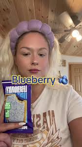 This is something i can eat super quick and it keeps me full! #proteinsnack  #snacktime #productreview #honestreview #octobertreats #varietypack  #highproteinsnack #proteinsnacks #blueberry ...