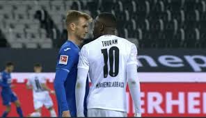 Derniers chiffres du coronavirus issus du csse 17/08/2021 (mardi 17 août 2021). Marcus Thuram E Multado Em R 1 Milhao Apos Cuspir Em Adversario No Campeonato Alemao Futebol Alemao Ge