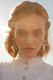 Accentuate by Elena Romanenko