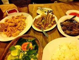 Nasution, kuliner jajanan kaki lima paling diburu. Bandar Djakarta Alam Sutera Menawarkan Kuliner Seafood Dengan Suasana Nyaman