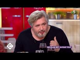 Frédéric #taddeï reçoit l'écrivain nicolas rey pour son dernier roman «lettres à joséphine» au diable vauvert, l'auteur de bd. Nicolas Rey Rend Hommage A Son Pere C A Vous 20 03 2018 Youtube