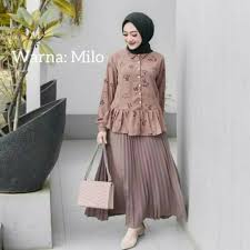 ∙ promo pengguna baru ∙ kurir instan ∙ bebas ongkir ∙ cicilan 0%. 29 Ootd Cantik Dengan Rok Plisket