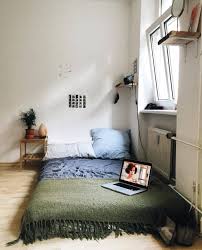 Do You Recognize The Movie On The Laptop Repost Credi Minimalist Bedroom Decor Minimalist Bedroom Minimalist Home