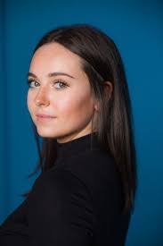 Leslie Caraway's Instagram, Twitter & Facebook