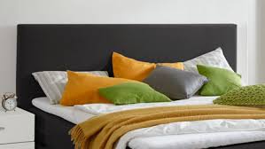 Experten raten dazu, einmal pro woche das bett frisch zu beziehen. Boxspringbetten Richtig Beziehen Tipps Und Infos Online