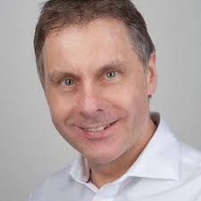 Clive Thompson (@Themoneyplanner)