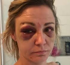 Genugtig, twintig-twee-en-twintig: Dié stories het ons laat steier, skrik  en skinder