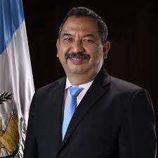 Hugo Paiz's Instagram, Twitter & Facebook