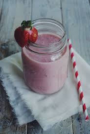 Smoothie Bananes Fraises Et Basilic Meg Cook Smoothie Banane Fraise Plats En Bocaux Smoothie Recette