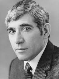 FRANK FINLAY — FILM REVIEW