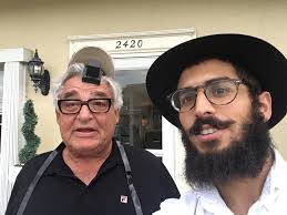 The more you look the more amazing Jewish people you will find! Like  diamonds in the sand. I was blessed to meet Tommy, Dmittri and Nachum this  week in the Venetian Park. #