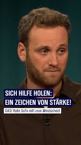 Rund jeder vierte Deutsche erfüllt einmal im Jahr die Kriterien eine  psychischen Störung, doch nur jeder Fünfte holt sich Hilfe. Leon Windscheid  hat auf dem Roten Sofa betont: "Es ist nicht stark, ...