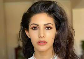 Amyra dastur age, bio, wiki, family and more details. Amyra Dastur Contact Address Phone Number House Address