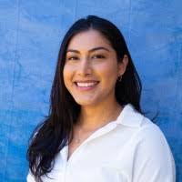 Arlene Arce's Instagram, Twitter & Facebook