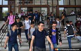 The scholarship is worth 75%, 50% and 25% off from the tuition fee, depending on the respective academic results. Think Tank Man Calls For End To Matriculation Polemics Free Malaysia Today Fmt