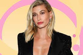 Dicke haare sollten gut mit. Hailey Bieber Tragt Jetzt Beach Waves Mit Chunky Highlights Glamour