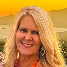 The Candy Castle: Jensen, Nancy, Christofferson, Hope: 9798350994629:  Amazon.com: Books