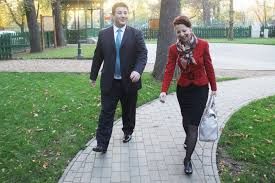 Последние твиты от erika szabo (@erikaszabo). Dr Szabo Erika Allamtitkar Volt Erdos Norbert Vendege Bekes Megye Bekescsaba Kormanyhivatal Hir6 Hu A Megyei Hirportal