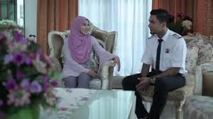 Semusim rindu episod 21 preview 27 6 2017 dailymotion video. Drama Hero Seorang Cinderella Episod 17