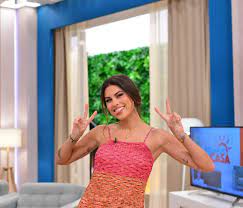 Maybe you would like to learn more about one of these? Caras Carolina Loureiro Encanta Com Estilo Simples E Descontraido