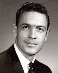 Richard Sutherland's Instagram, Twitter & Facebook