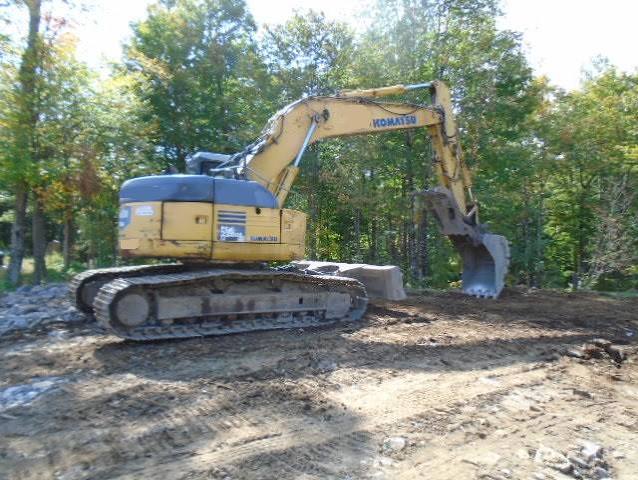 Komatsu PC228USLC-3E0 Excavator