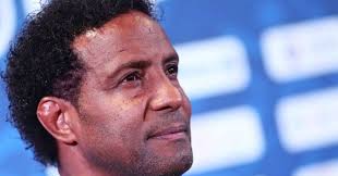 Jornal de notícias 2.5k views · june 9 pages media books & magazines newspaper jornal de notícias videos morte súbita leva neno mas o sorriso ninguém apagará no ataque deste sábado Nwirnf0uz 41vm