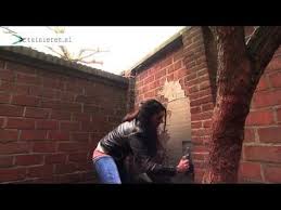 buitenmuur stucen doe het zelf met behulp van deze video vtwonen tuin buitenmuren muur stucen